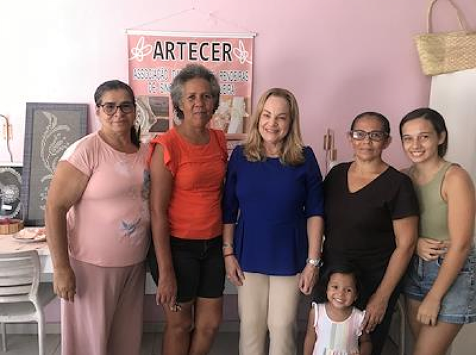 Secretária de Relações Federativas e Internacionais visita artesãos do Alagoas Feita à Mão
