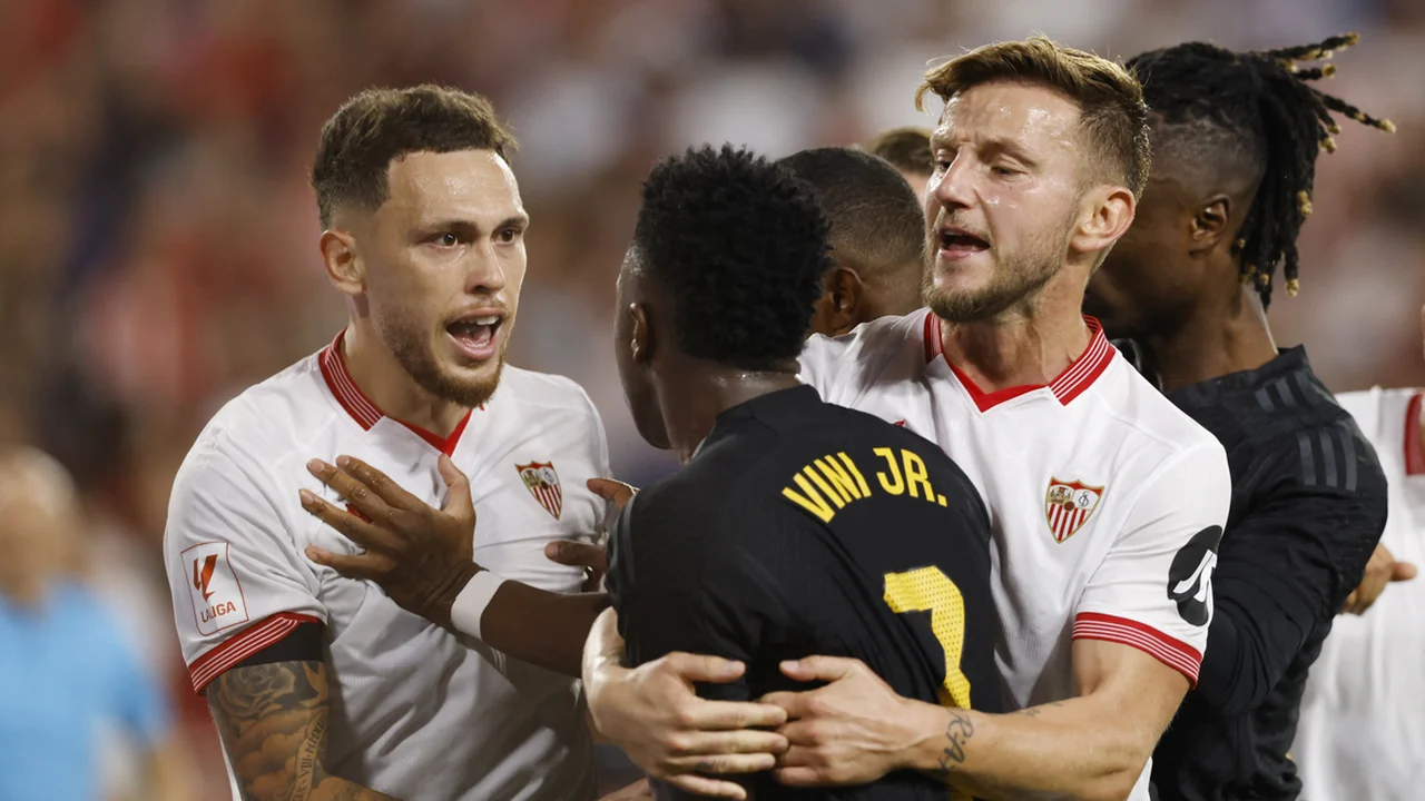 Sevilla expulsa torcedor que cometeu atos racistas em jogo contra Real