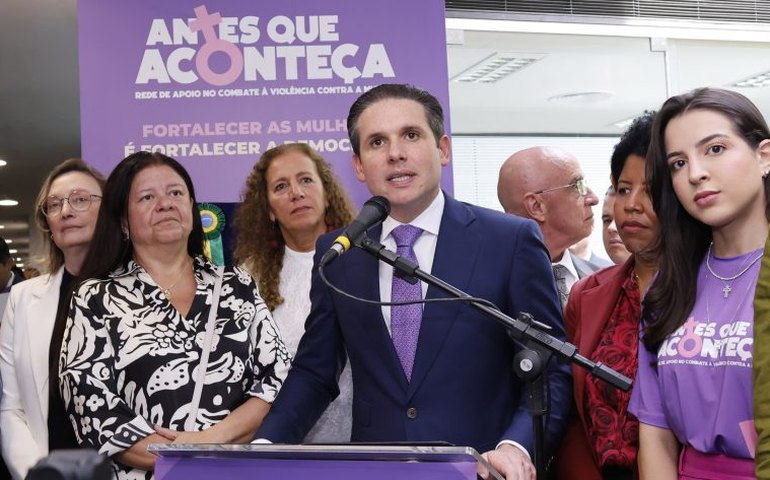 Hugo Motta inaugura Sala Lilás na Câmara para acolhimento de mulheres vítimas de violência