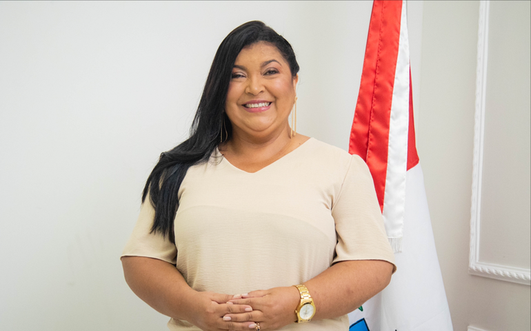 Secretária Maria Silva é homenageada com prêmio Mulheres Brasileiras que Fazem a Diferença