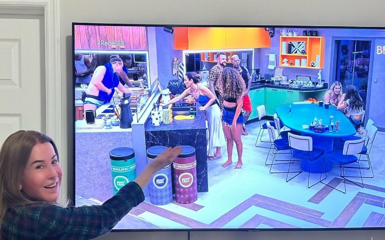 'Primeira vez que vejo minha filha lavando louça', diz Zilu após estreia de Wanessa no 'BBB 24'