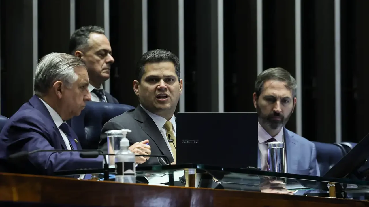CPI do Crime Organizado mira na expansão de facções, lavagem de dinheiro com fintechs e vai ouvir governadores; veja os pontos
