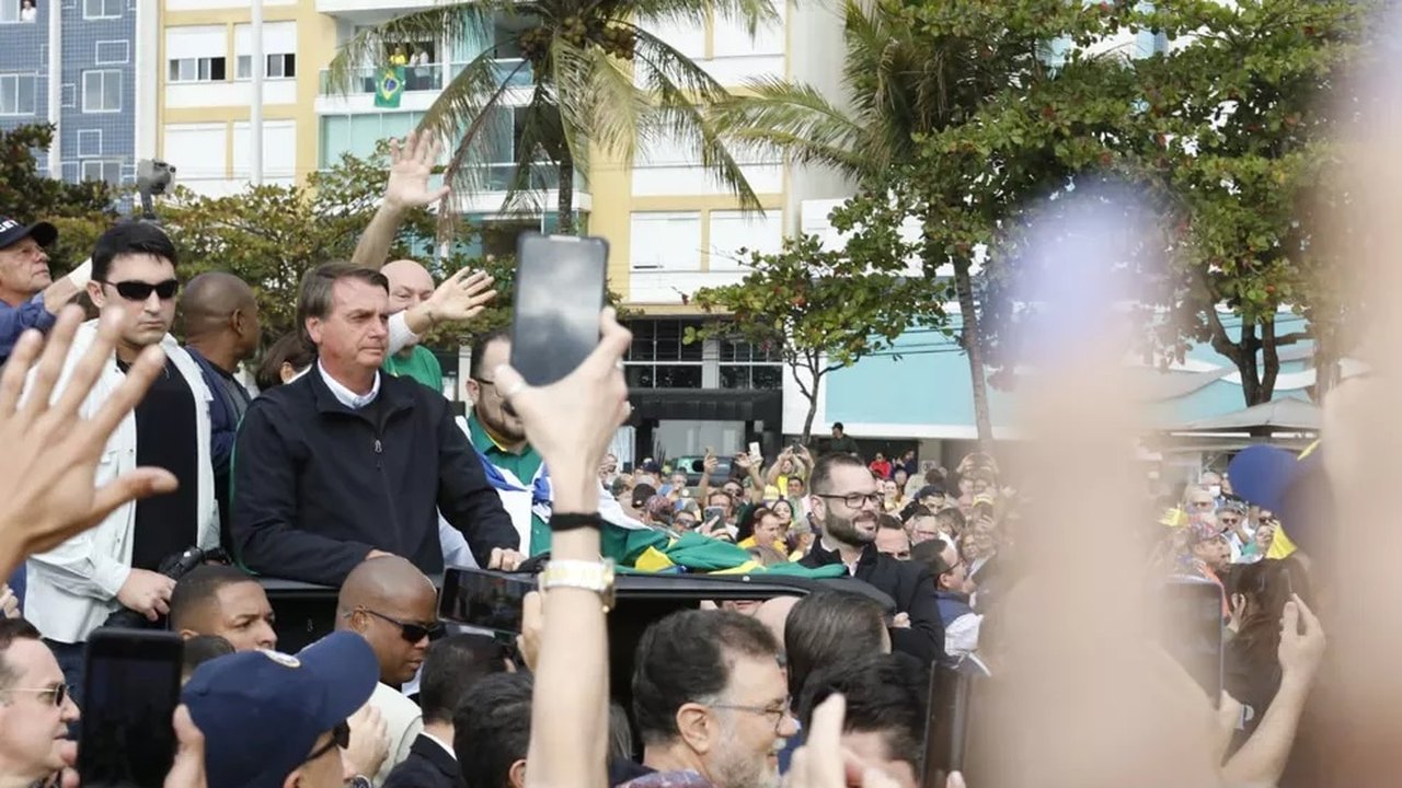 Bolsonaro já está em Balneário Camboriú para participar da Marcha para Jesus