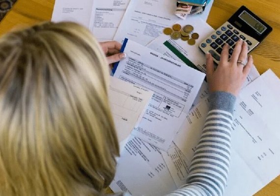 Especialistas apontam desafios do superendividamento e saídas para recuperação financeira