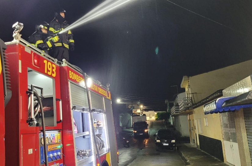 Bombeiros atendem a princípios de incêndio em Paripueira e Japaratinga