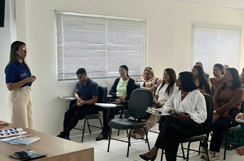 CREAS e Projeto Construindo uma Cultura de Paz realizam encontro formativo com monitores do transporte escolar, em Campo Alegre