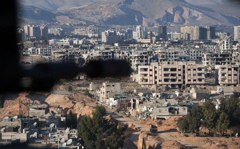 Premiê sírio diz que questão da presença militar russa no país será decidida pelas novas autoridades