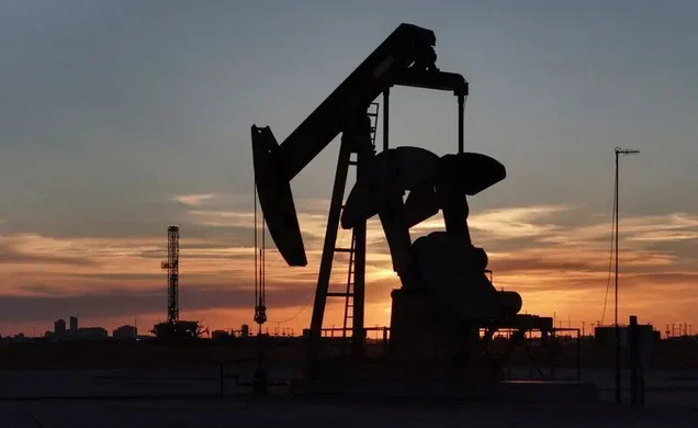 Novos ataques dos EUA ao Irã impulsionam preço do petróleo