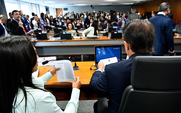 CPMI do 8 de Janeiro aprova quebra de sigilos de gabinete de Jair Bolsonaro