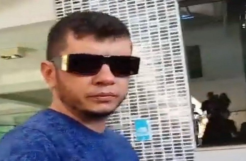 vitor mata esposa marretada