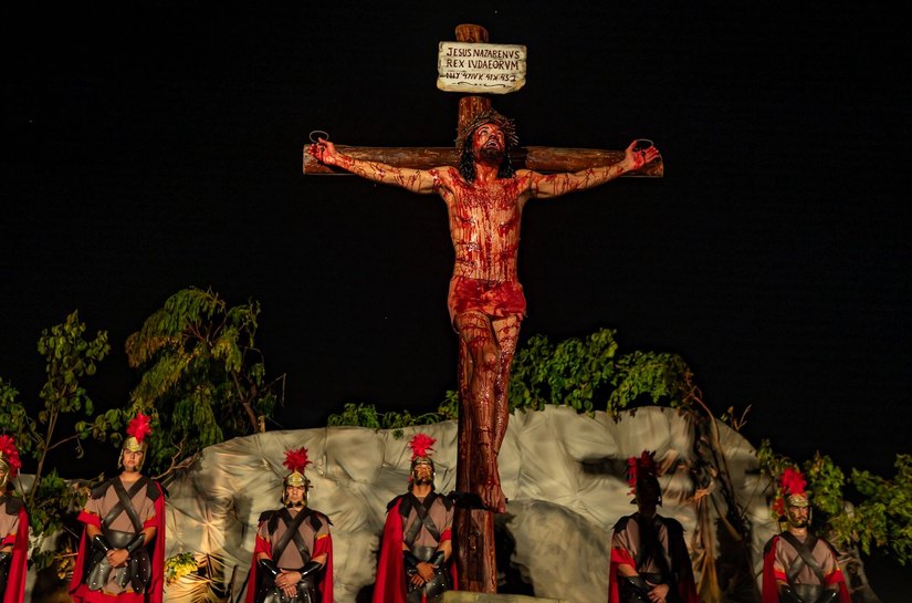 Sucesso de público e emoção marcam os 30 anos da Paixão de Cristo em São Miguel dos Campos