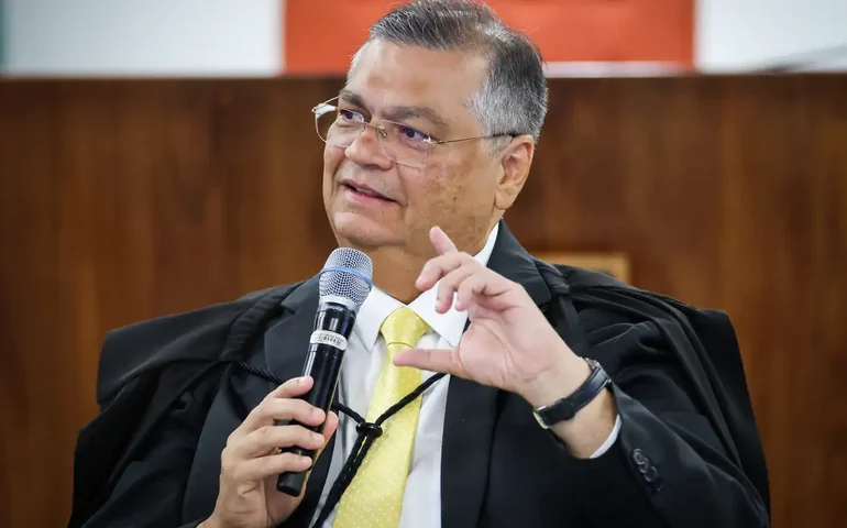 Dino defende que Lei da Anistia não vale para ocultação de cadáver