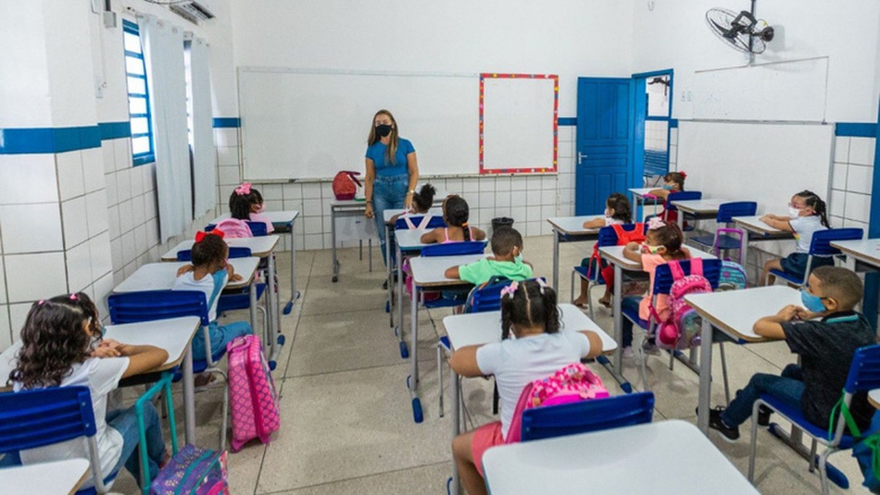 Prefeitura alcança quase 2 mil novos profissionais convocados na educação de Maceió