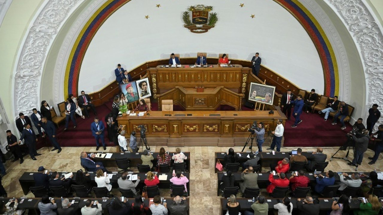 Assembleia Nacional da Venezuela nomeia novo conselho eleitoral liderado por chavista