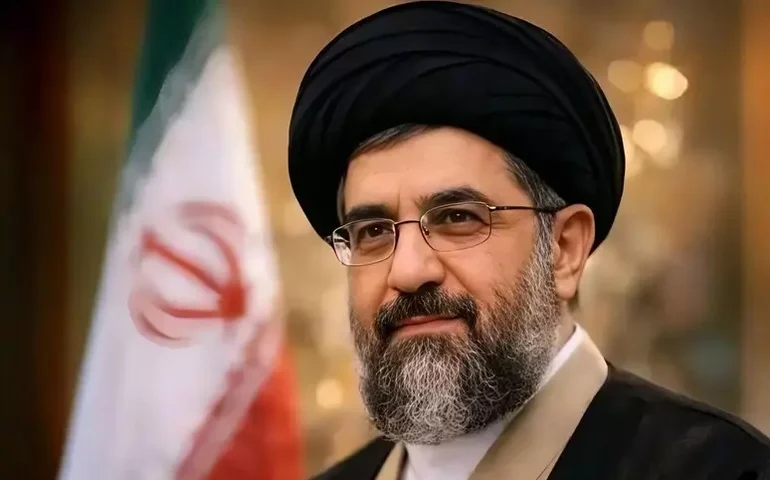 Khamenei ameaça: 'Assassinos de Larijani pagarão por seu sangue'