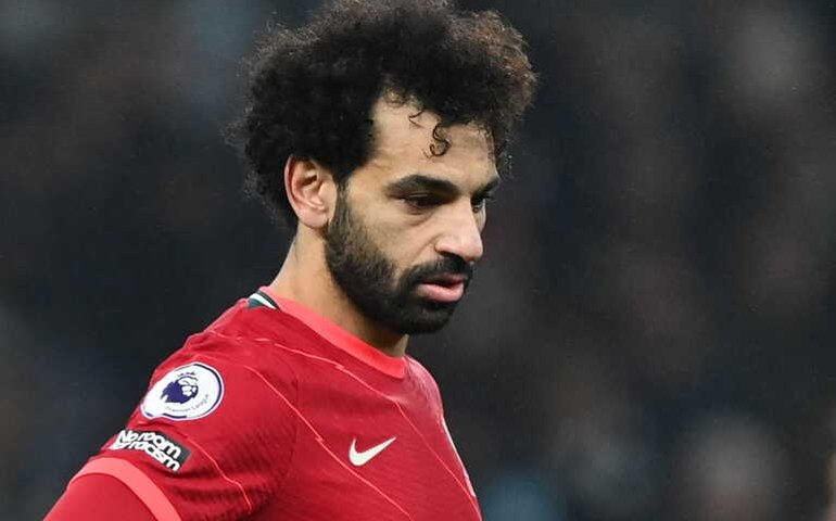 Salah confirma problemas com Mané durante parceria no Liverpool: 'Profissionais até o fim'
