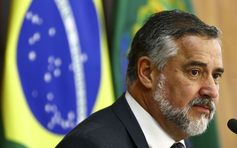 Pimenta sobre ministro Juscelino: Assunto absolutamente encerrado