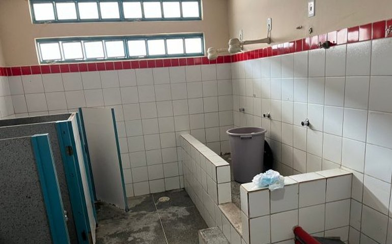 Herança de Luíza Júlia Duarte deixa escolas de Palmeira dos Índios em estado de abandono