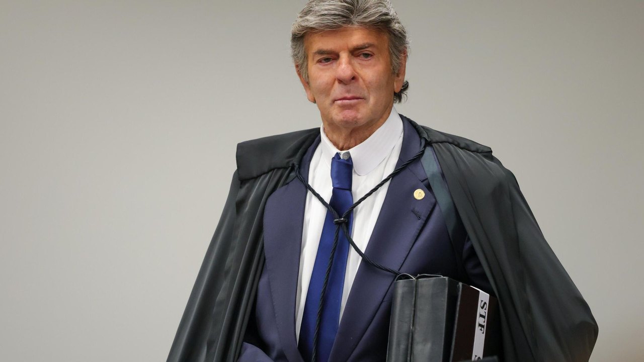 Fux assume ação que pede registros de Viviane Barci e Vorcaro no Senado após impedimento de Moraes