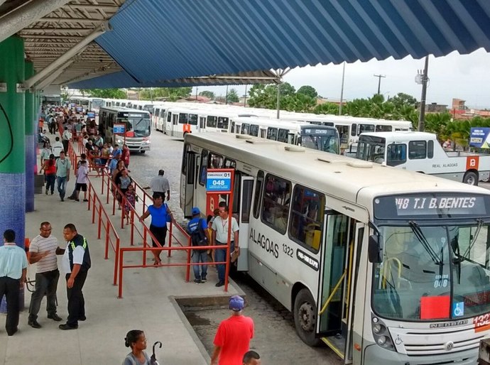 Benedito Bentes ganha melhorias no transporte público