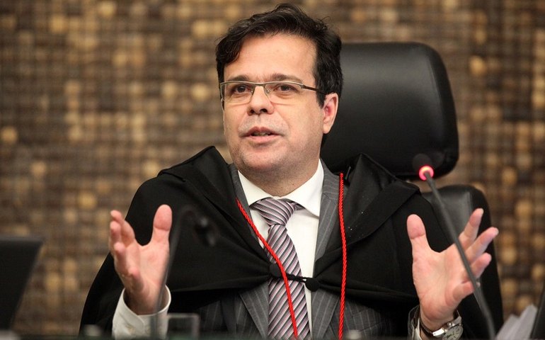 Desembargador Tutmés Airan será agraciado com a Comenda Tavares Bastos