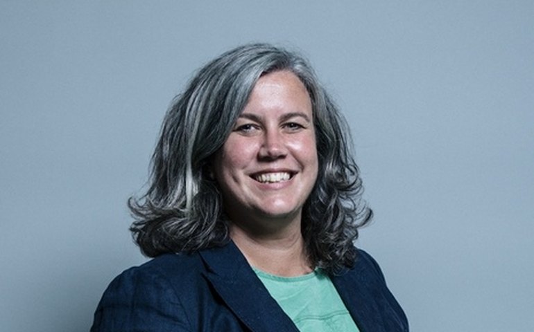 Reino Unido mobiliza seis mil policiais para reprimir protestos violentos liderados pela extrema direita