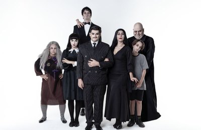 ‘Família Addams, o Musical’ promete encantar o público num espetáculo misterioso em Alagoas