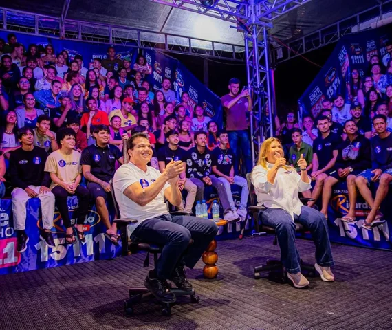 Encontro de jovens com Rute e Ricardo Nezinho discute propostas e fortalece a participação política