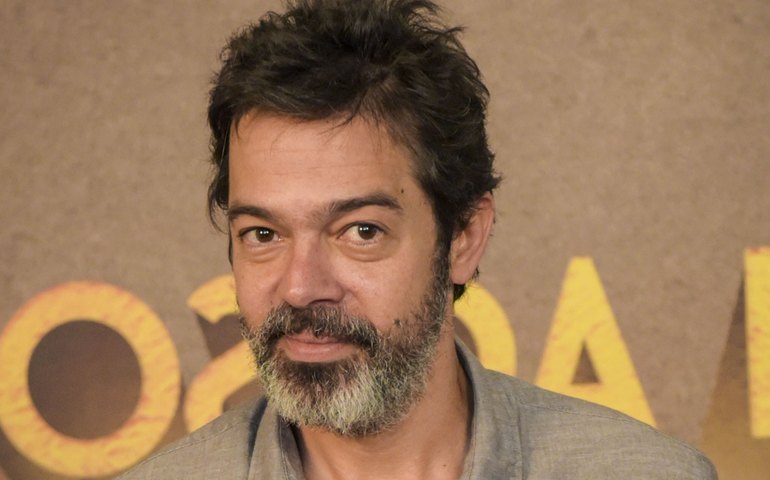 Em nova série, Bruno Mazzeo transforma própria experiência em material criativo