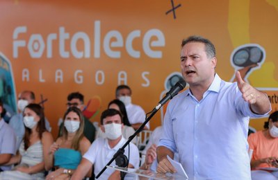 Coruripe recebe equipamentos do Fortalece Alagoas e Governo anuncia construção de CISP, creche e UPA