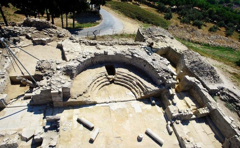 Fragmento de estatueta de filósofo da época helenística é descoberto na Turquia (FOTOS)