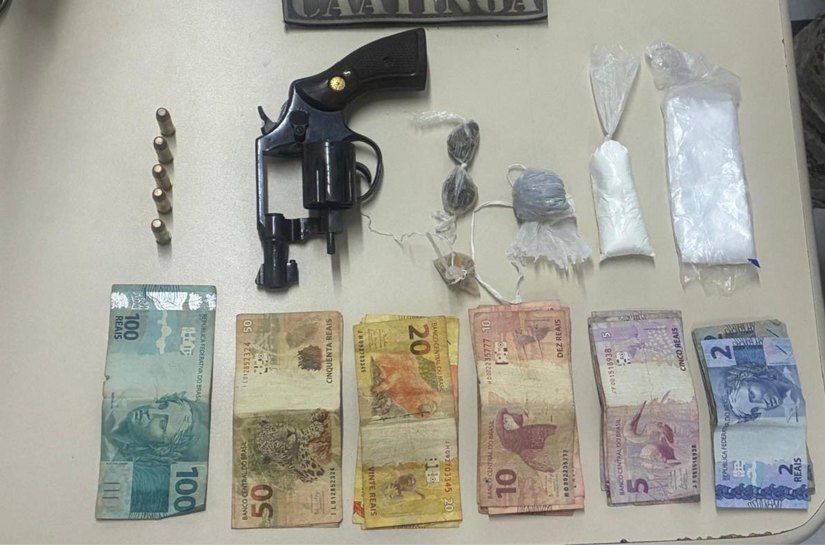 PM-AL flagra tráfico de drogas e porte ilegal de arma em ações no Sertão e Agreste