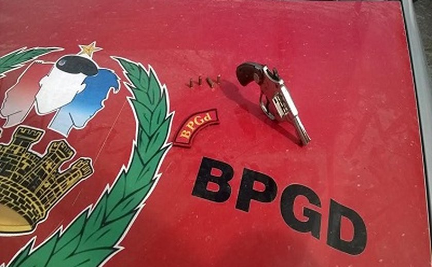 Radiopatrulha registra apreensão de drogas em bairros distintos da capital alagoana