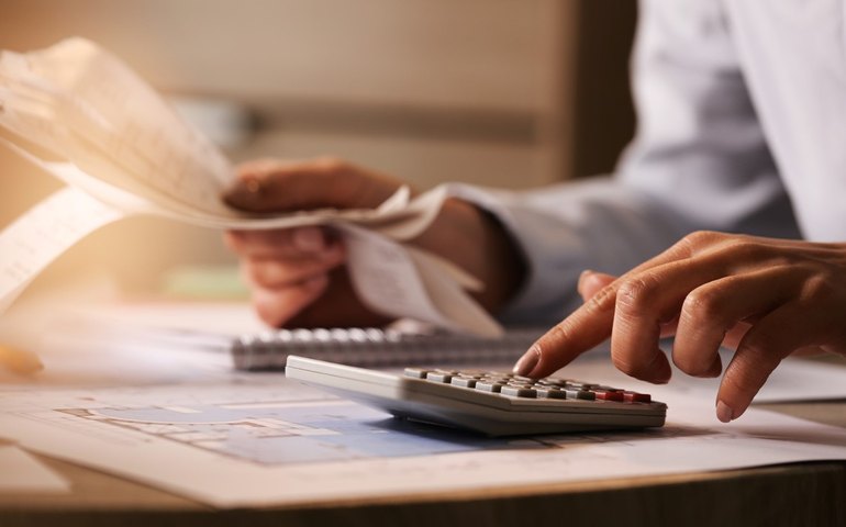 Problemas financeiros do colaborador impactam a produtividade no trabalho