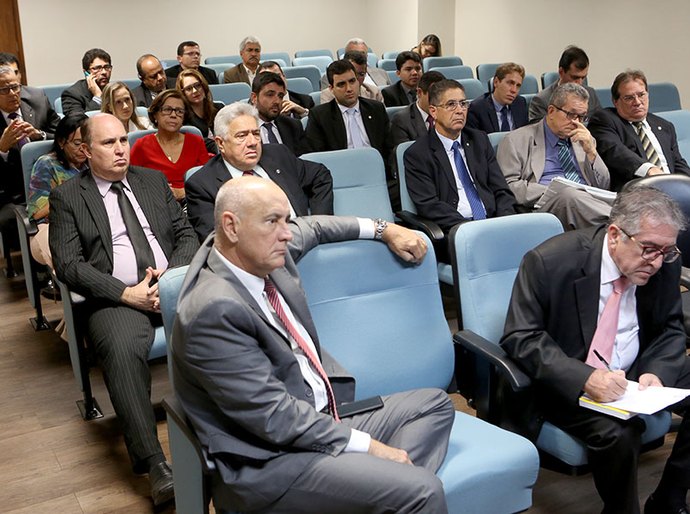 Juízes discutem formas para aperfeiçoar uso da tornozeleira eletrônica em AL