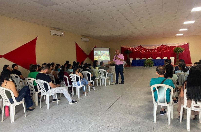 Cerest Maceió promove capacitação sobre saúde do trabalhador em Coqueiro Seco