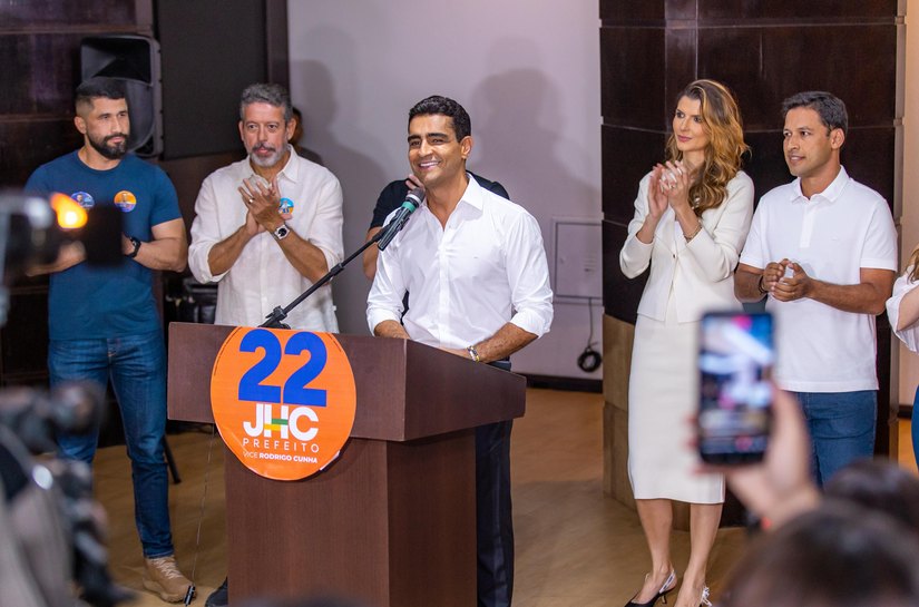 JHC é reeleito prefeito com a maior votação da história de Maceió