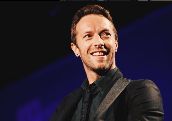Chris Martin compartilha estratégias que o ajudam a lidar com a depressão