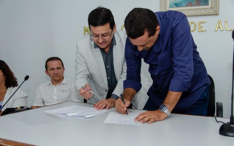 Limoeiro de Anadia firma acordo de cooperação técnica com município de Sobral/CE