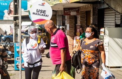 Obrigatório em Alagoas, uso de máscara reduz transmissão da Covid-19