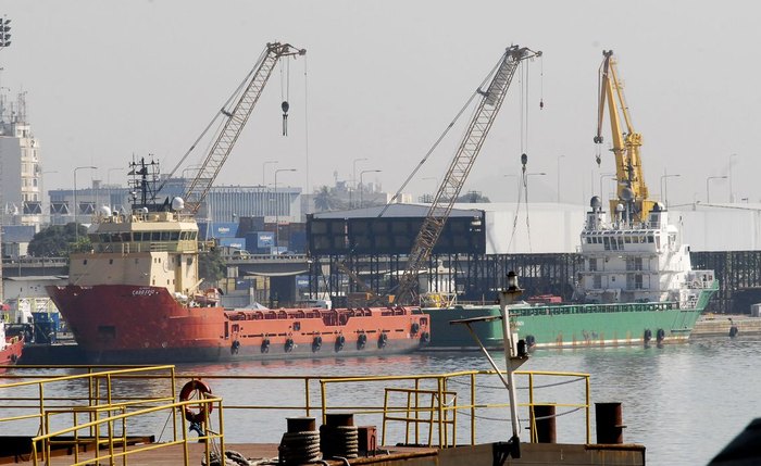 Exportadoras concentram 15% dos empregos formais e pagam mais