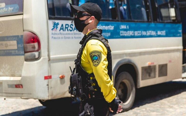 Operação da SMTT tem mais de 100 abordagens e 78 autos lavrados