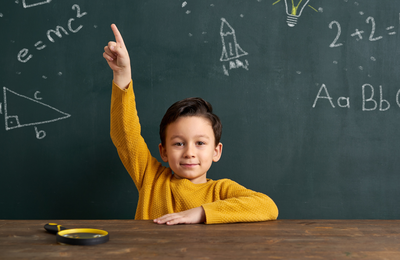 Nova Educação tem abordagem híbrida  e aluno como protagonista do aprendizado