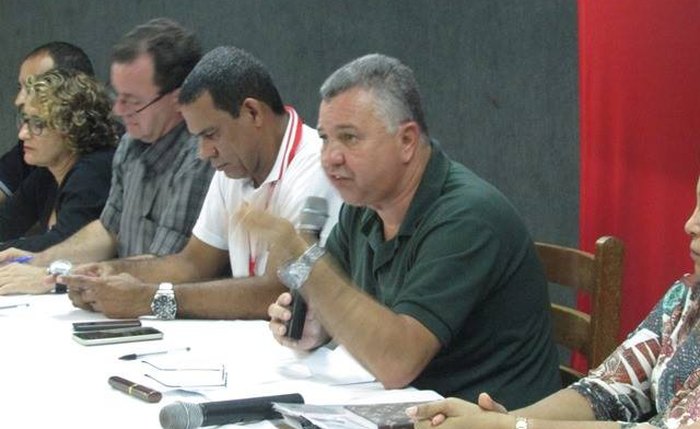 Sidney Lopes lamenta atitude da presidente do Iprev e do prefeito de Maceió, que não debateram as alterações com os servidores públicos