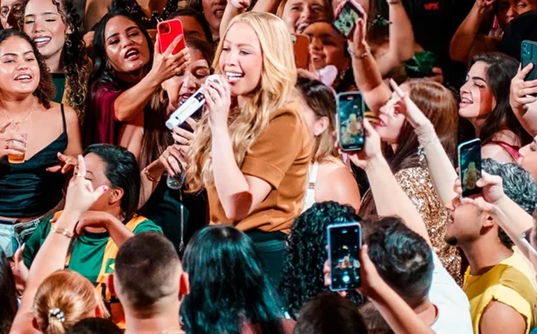 Mari Fernandez grava nova edição do projeto “Mari no Barzinho”