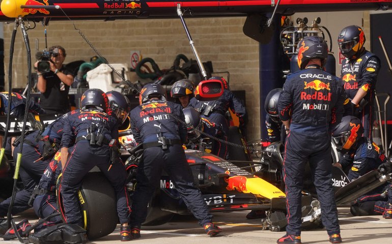 Red Bull faz acordo e pagará R$ 37 milhões por violar teto de gastos da Fórmula 1