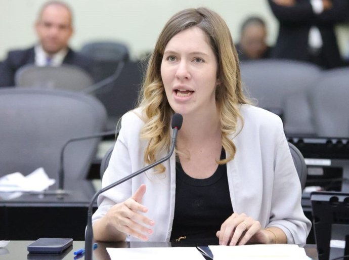 Consultas com retorno automático: Cibele Moura solicita celeridade na tramitação de PL que beneficia pacientes autistas e com TDAH