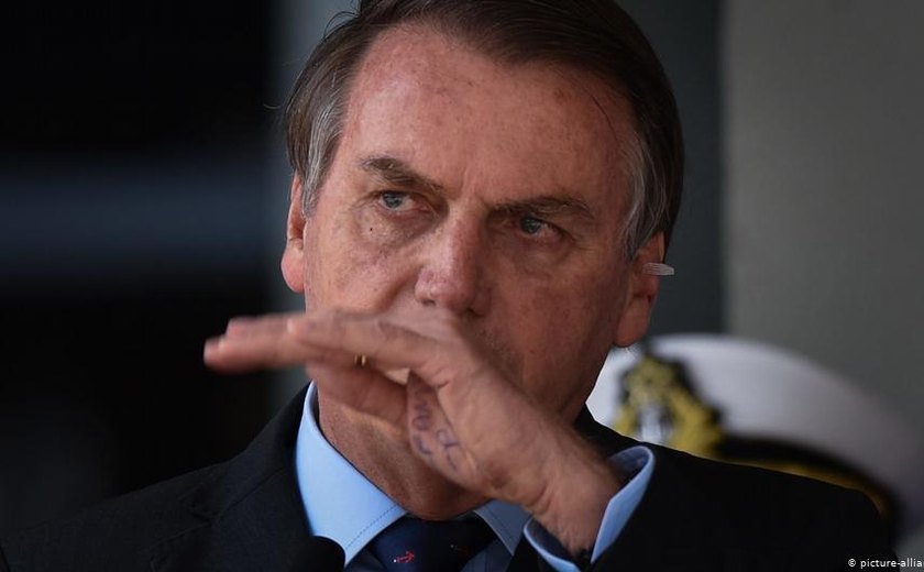 MP de Bolsonaro permite suspender contrato de trabalho por 4 meses