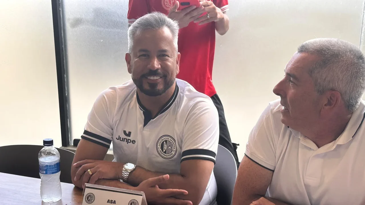 Rogério Siqueira participa de reunião do Conselho Arbitral do Alagoano 2027, em Maceió