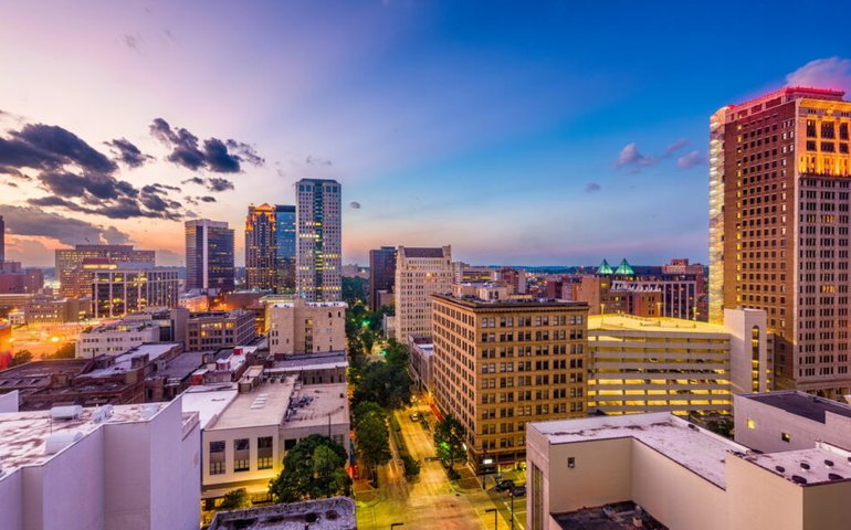 Ataque a tiros deixa quatro mortos e mais de 20 feridos no Alabama